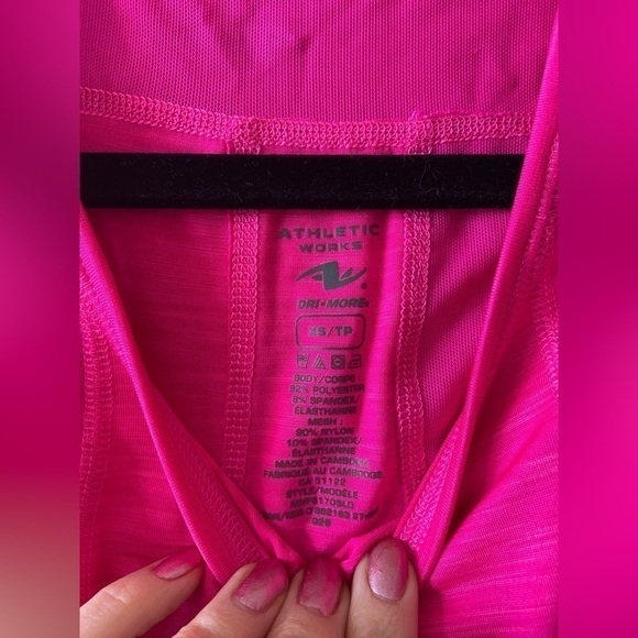 ⭐️2 FOR $20⭐️ 𝅺HOT Pink Athletic Muscle Top. XS/S - Picture 6 of 8